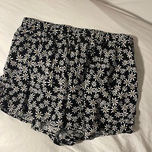Flower shorts